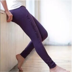 Lululemon. Practice Daily Pant. Deep Zinfandel Grape. Size 6.